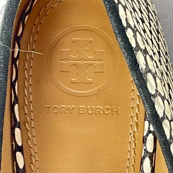 Tory Burch Snake Skin Pointed Toe Loafers Size 8 - Picture 8 of 10